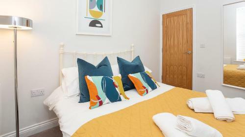 Saxon House Apartments