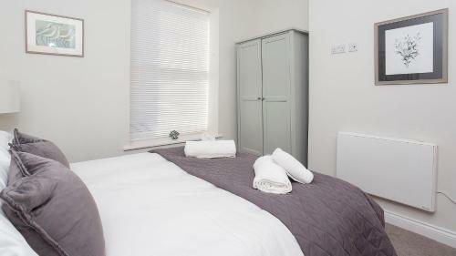 Saxon House Apartments