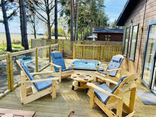 Hollicarrs - Wildflower Lodge