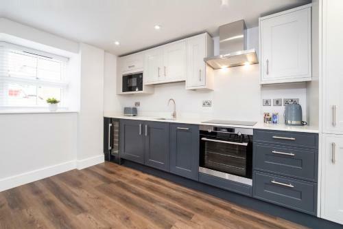 City Apartments - The Old Hotel
