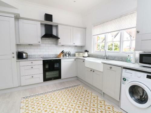 60 Central Road, Wirral