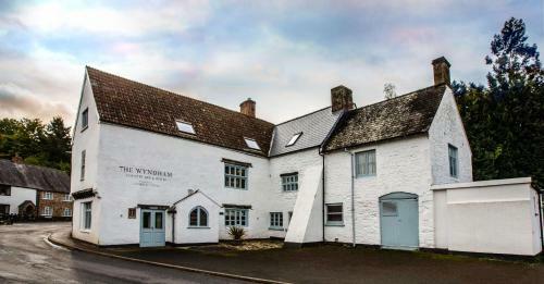 The Wyndham Hotel & Restaurant