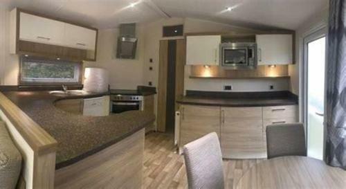 Beautiful Spacious Caravan In South Lake District