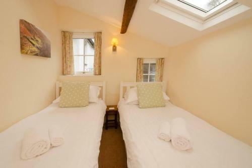 End Cottage, Chapel Stile