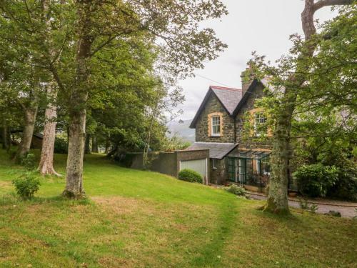 Ty'n Y Coed