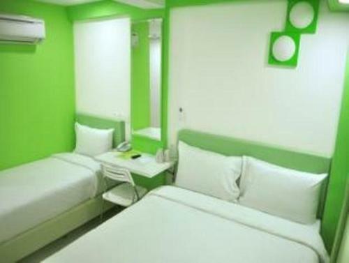 Yy318 Hotel