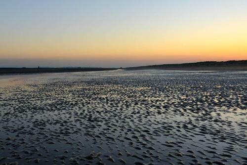Beach Walk House, Camber Sands, Sleeps 8