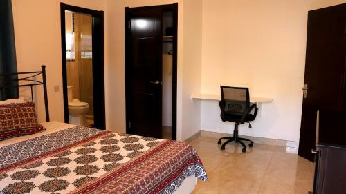 Blue Star Apartments & Hotel