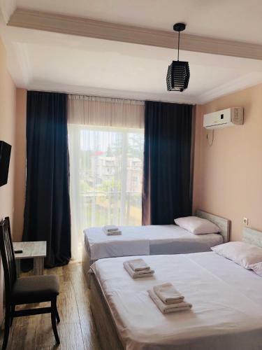 Hotel Crown