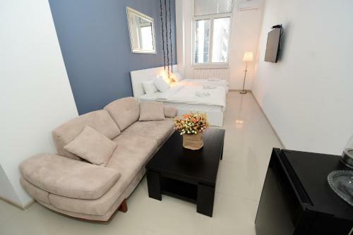 Shartava Deluxe Apartment