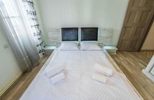 Three Bedroom Apartment Old Tbilisi