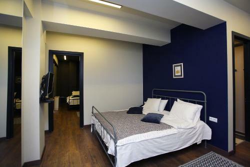 L.m Club Hotel