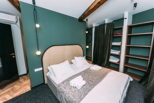 Hostal Atoneli Apartment Hotel