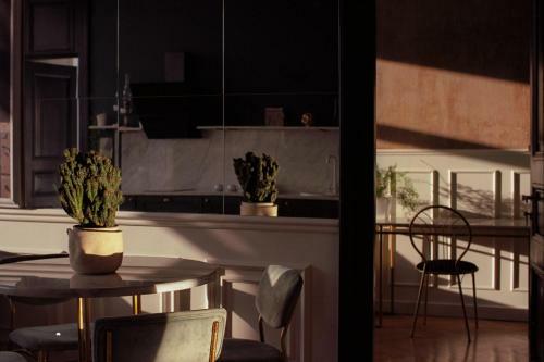 Unfound Door - Design Hotel