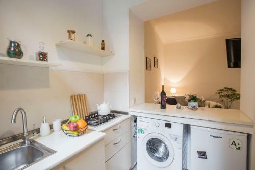 Proper Apartments Studio With Yard Near Freedom Square