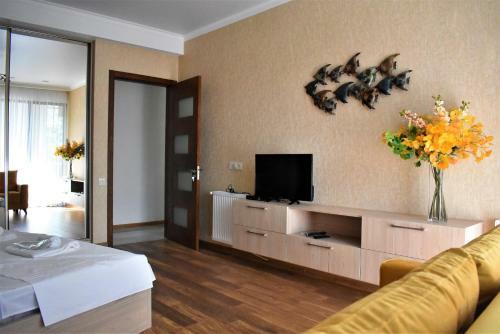 Riverside Apartment In Tbilisi Centre
