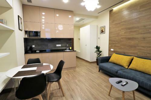 Sky Apartment In Luxury Building King David