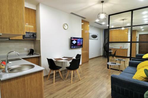 Luxury Apartment In King David Residence