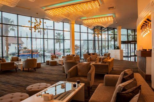 Sky Tower Hotel