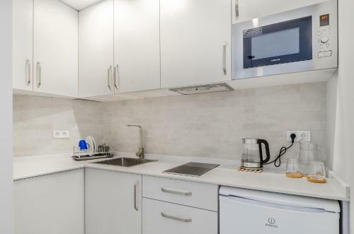Green Line Apartment