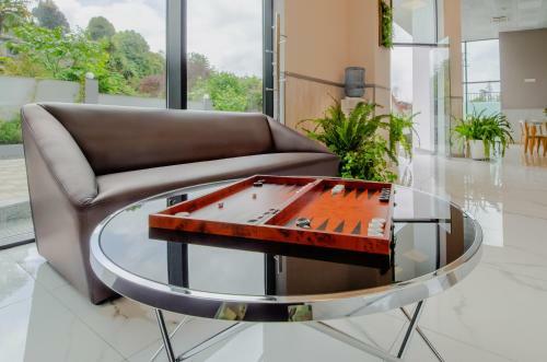 Green Line Apartment