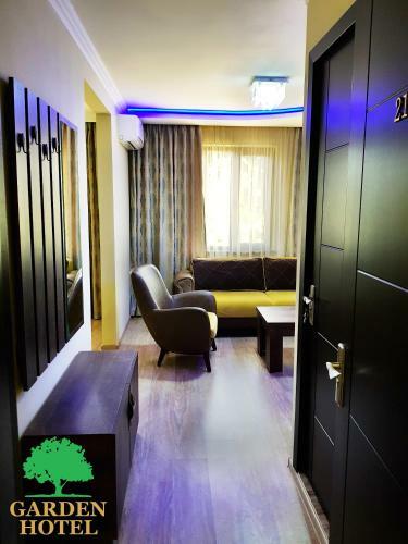 Garden Hotel