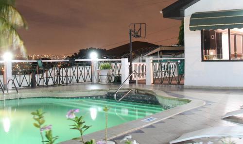 Hostal Room In Apartment - Hill View Hotel-mccathy Hills