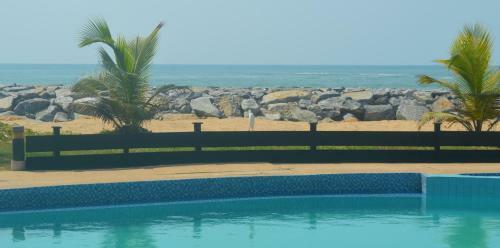 Hotel Elmina Bay Resort