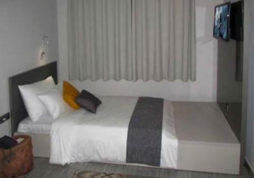 Hostal Room In Apartment - Urbano Hotel, Accra