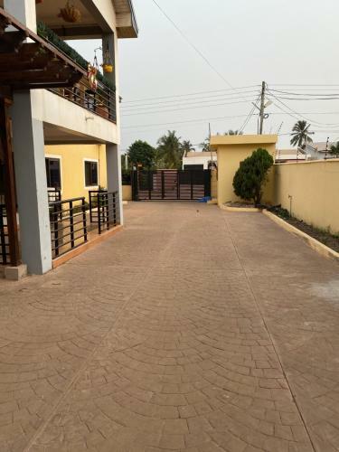 Cosy 3 Bedroom Holiday Apartment For Rent
