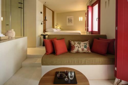 Bed & Breakfast Potnia Theron Suites