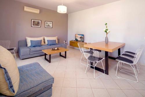 Villa Melograno Homes
