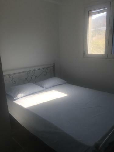 Gorgeous Apartments In Ano Mera !