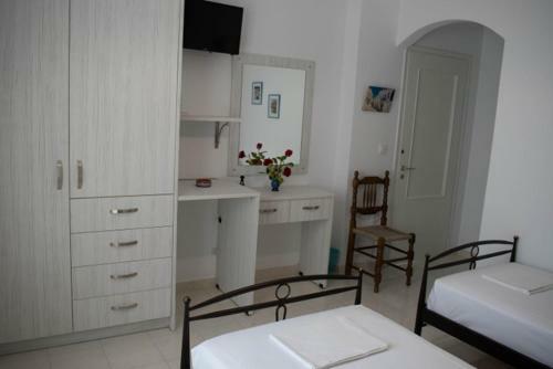 Hostal Kouki Maria Rooms