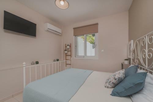 Astarte Villas - Villa Siesta With Private Pool