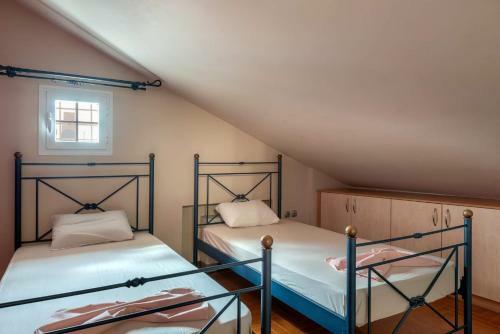 Pavlos Apartments