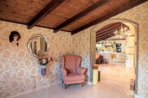 Liberis Luxury Loft Suite