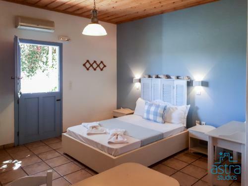 Hotel Astra Studios