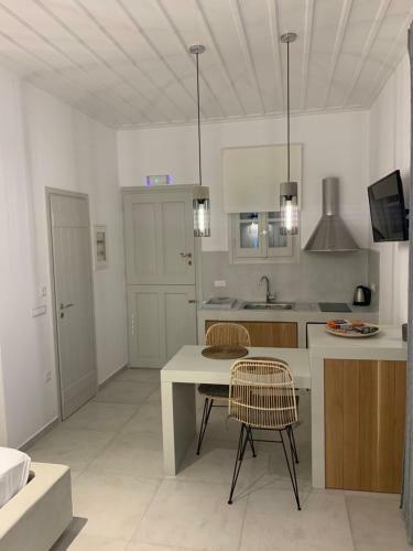 Hotel Astra Studios
