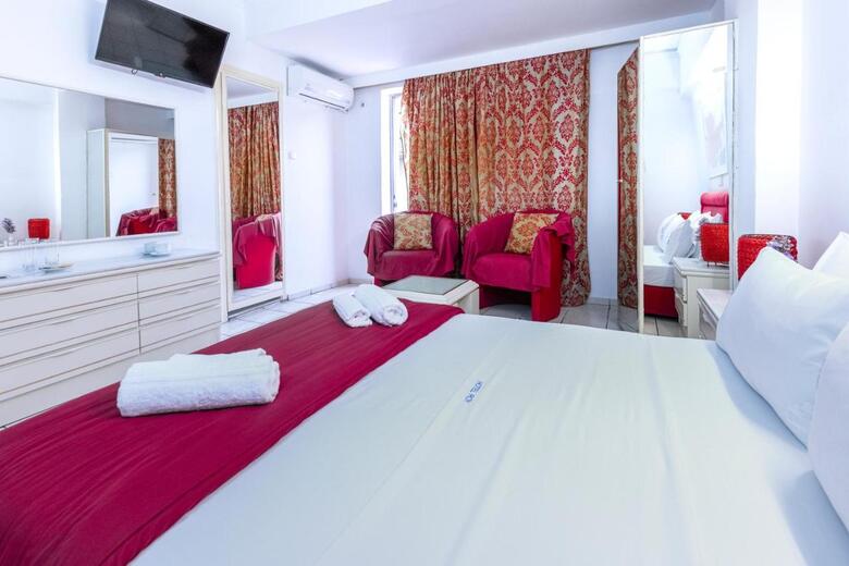 Roy Hotel