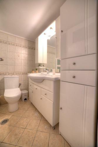 Apartamento L'appartement Blanc Dans Le Centre de Glyfada