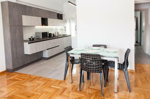 Beautiful Apartment With Lovely View At Kolonaki, Athens!