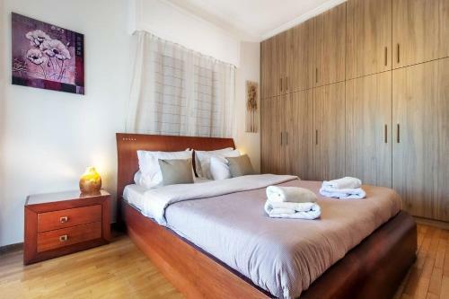 Gazi Apartment With Acropolis Views