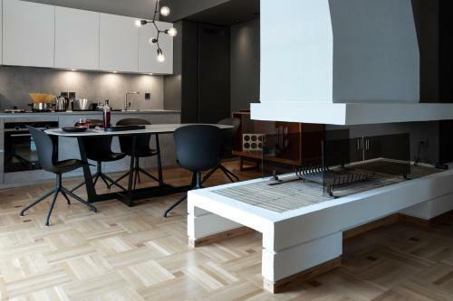 The H Experience Apartments Athens