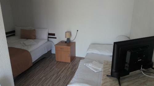Chaslav Apartments
