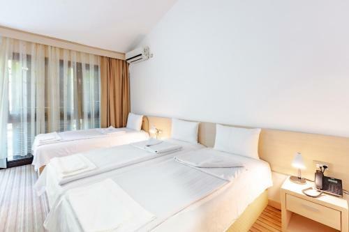 Hotel Pela