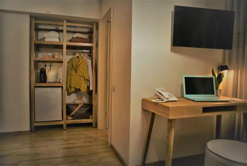 Hotel Mirivili Rooms & Suites