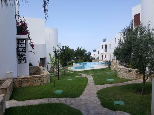 Splendid Holiday Home In Crete With Swimming Pool