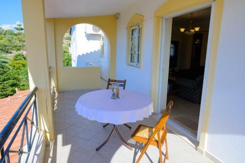 Luxury Apartment Anavissos