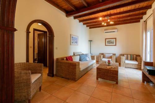 Villa Benele , Corfu